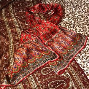 VTG 90s Silk Smithsonian Scarf